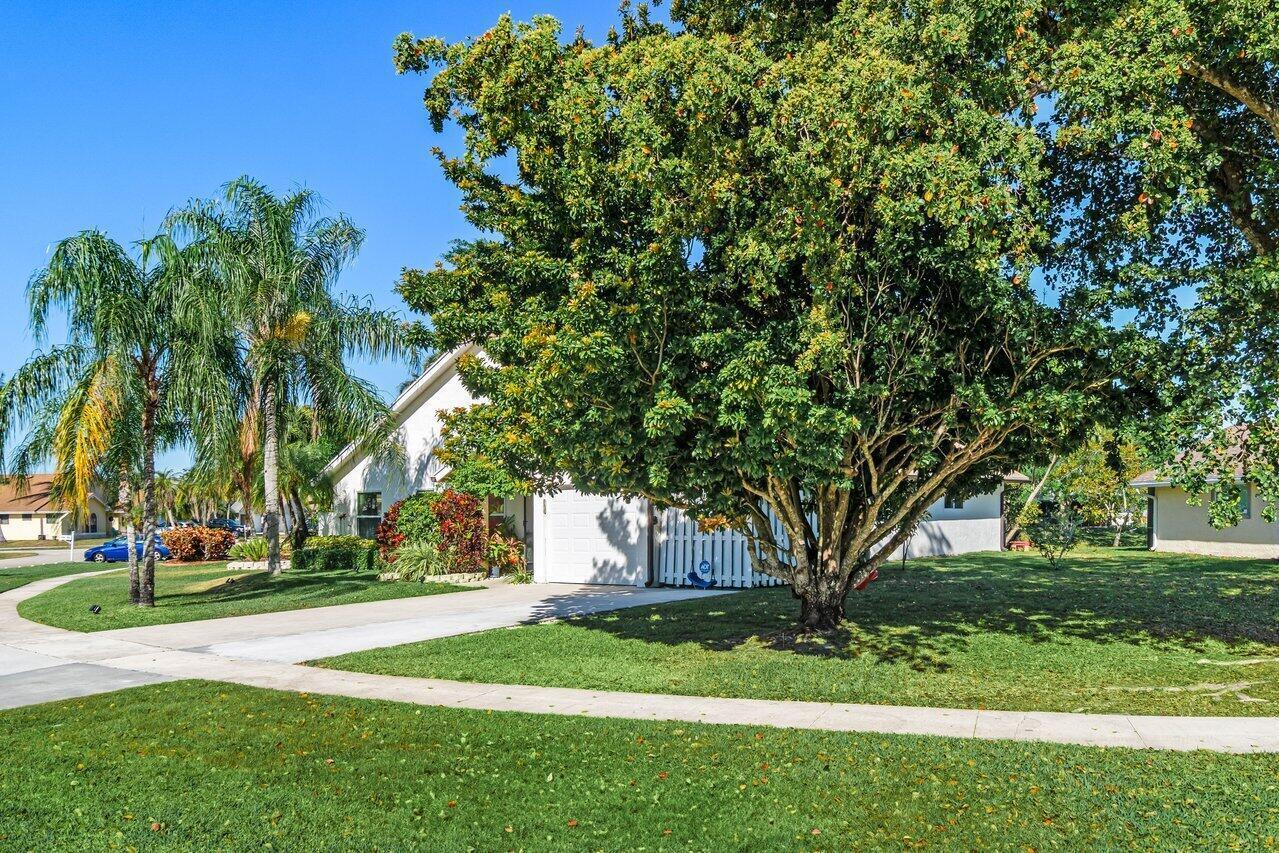 22525 Swordfish Drive Boca Raton, FL 33428 - Photo 2 of 41 002-22525SwordfishDrive-BocaRaton-FL-334