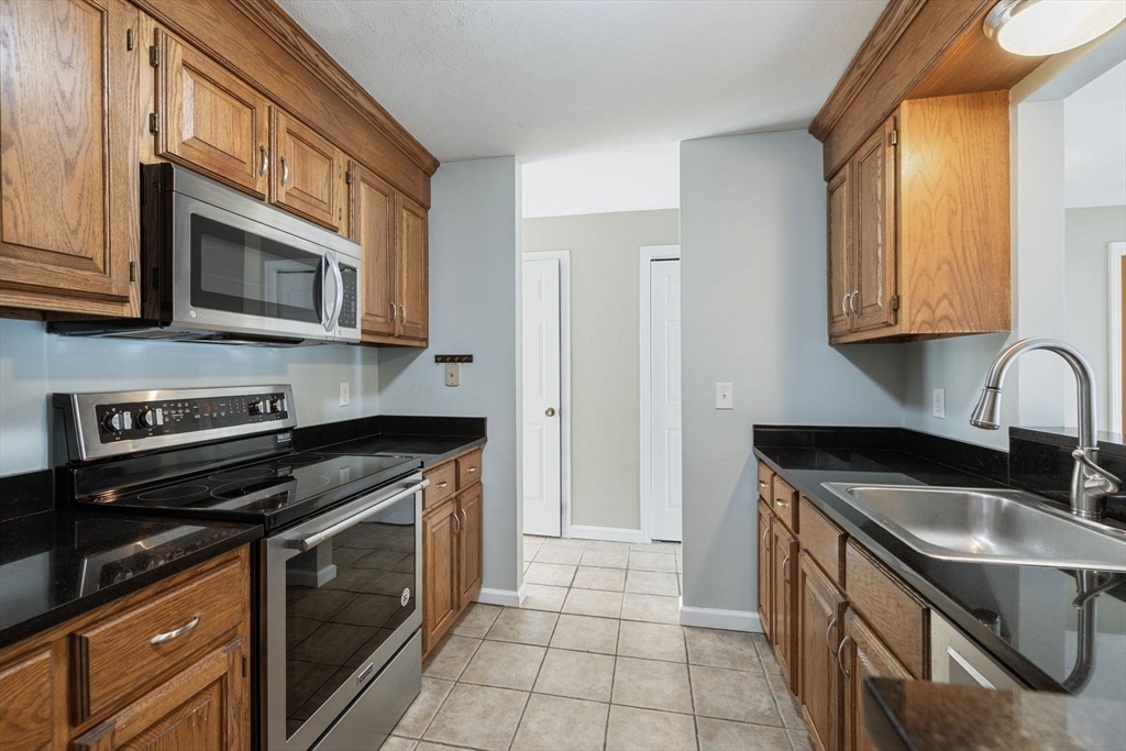 2205 Boston Road, Unit I81 Wilbraham, MA 01095 - Photo 4 of 28