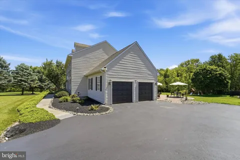 $799,000 | 205 Maplewood Drive, Phoenixville, PA 19460