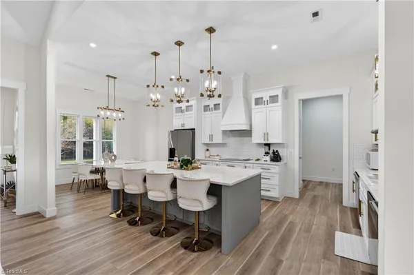 $999,800 | 138 Arthur Needham Road, Pilot Mountain, NC 27041