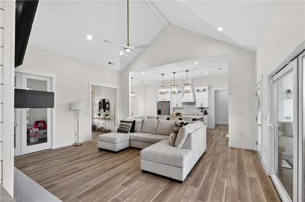 $999,800 | 138 Arthur Needham Road, Pilot Mountain, NC 27041