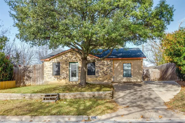 $195,000 | 616 Black Hills Drive, Burleson, TX 76028