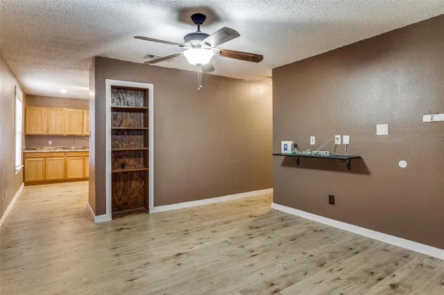 $195,000 | 616 Black Hills Drive, Burleson, TX 76028