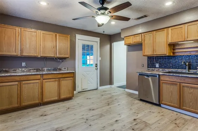 $195,000 | 616 Black Hills Drive, Burleson, TX 76028