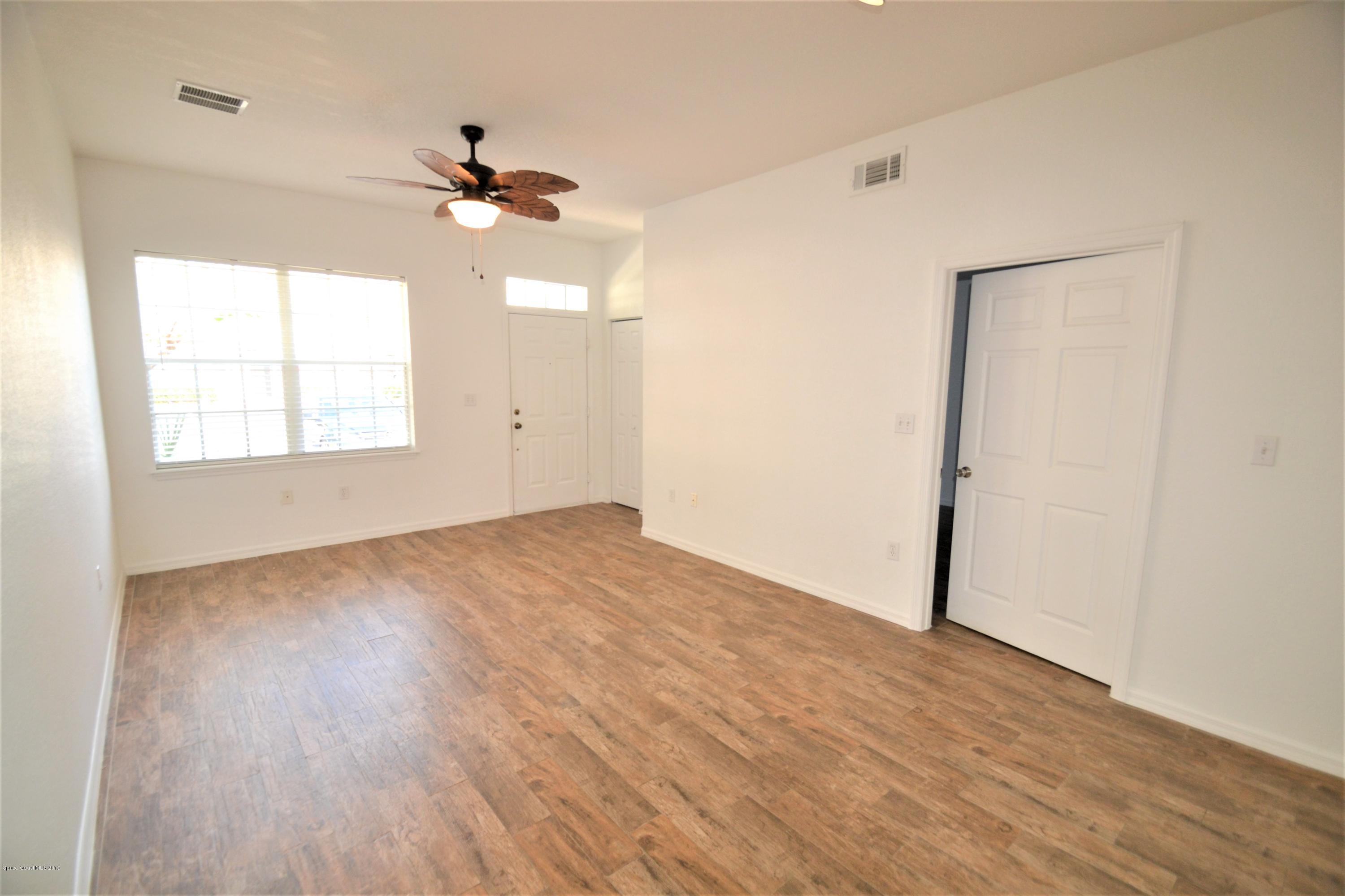 115 Turpial Way, Unit 103 Melbourne, FL 32901 - Photo 6 of 38 115 Turpial #103 Family (9)