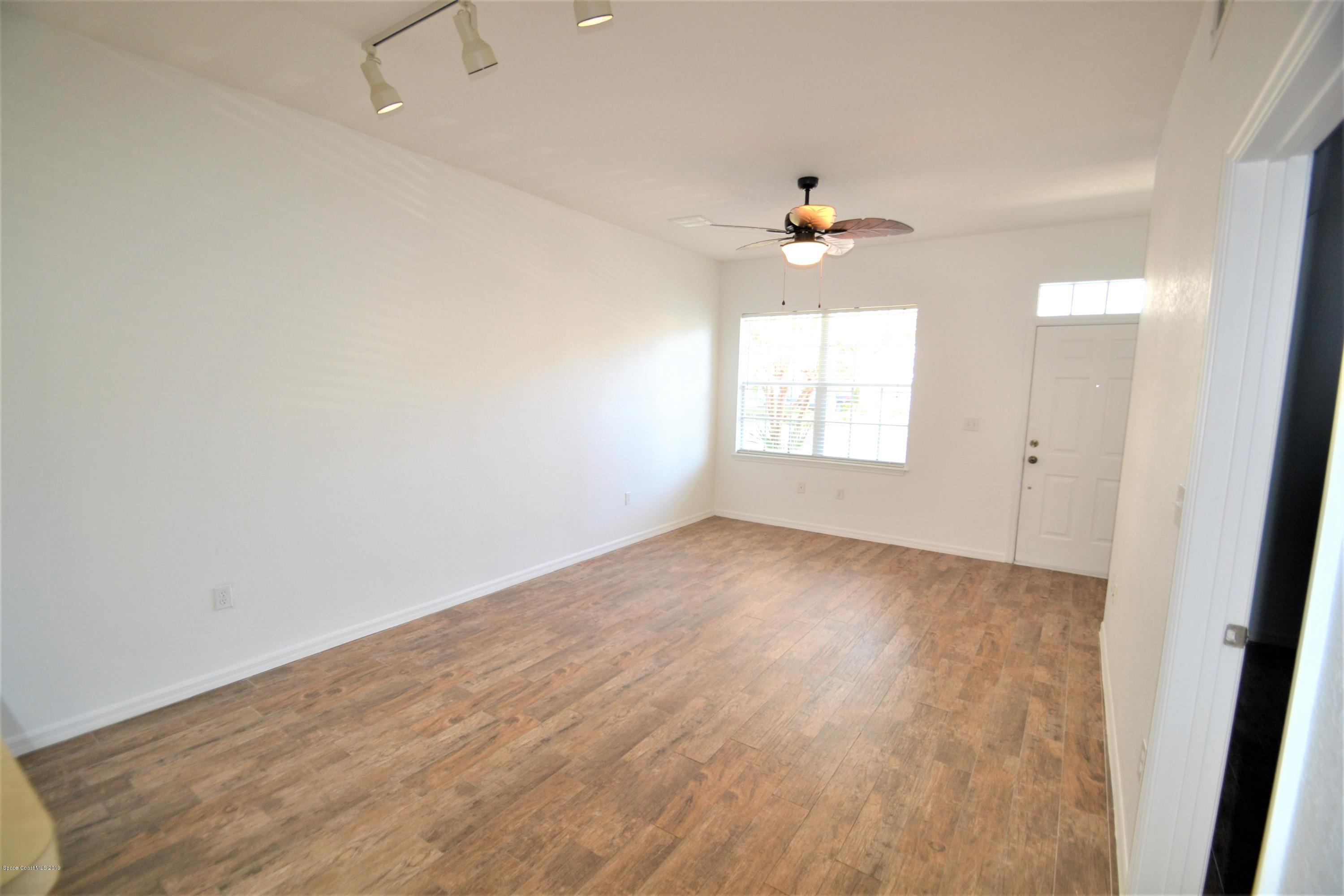 115 Turpial Way, Unit 103 Melbourne, FL 32901 - Photo 7 of 38 115 Turpial #103 Family (1)