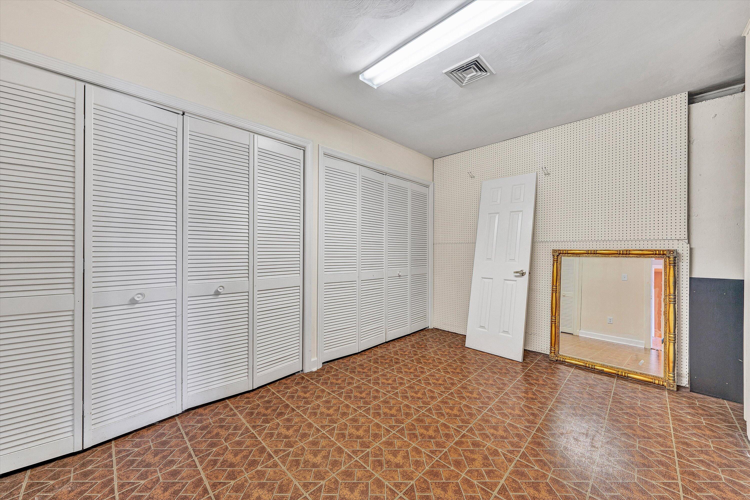30 Island Green Circle, Unit 22 Penhook, VA 24137 - Photo 33 of 53 36-DSC00088