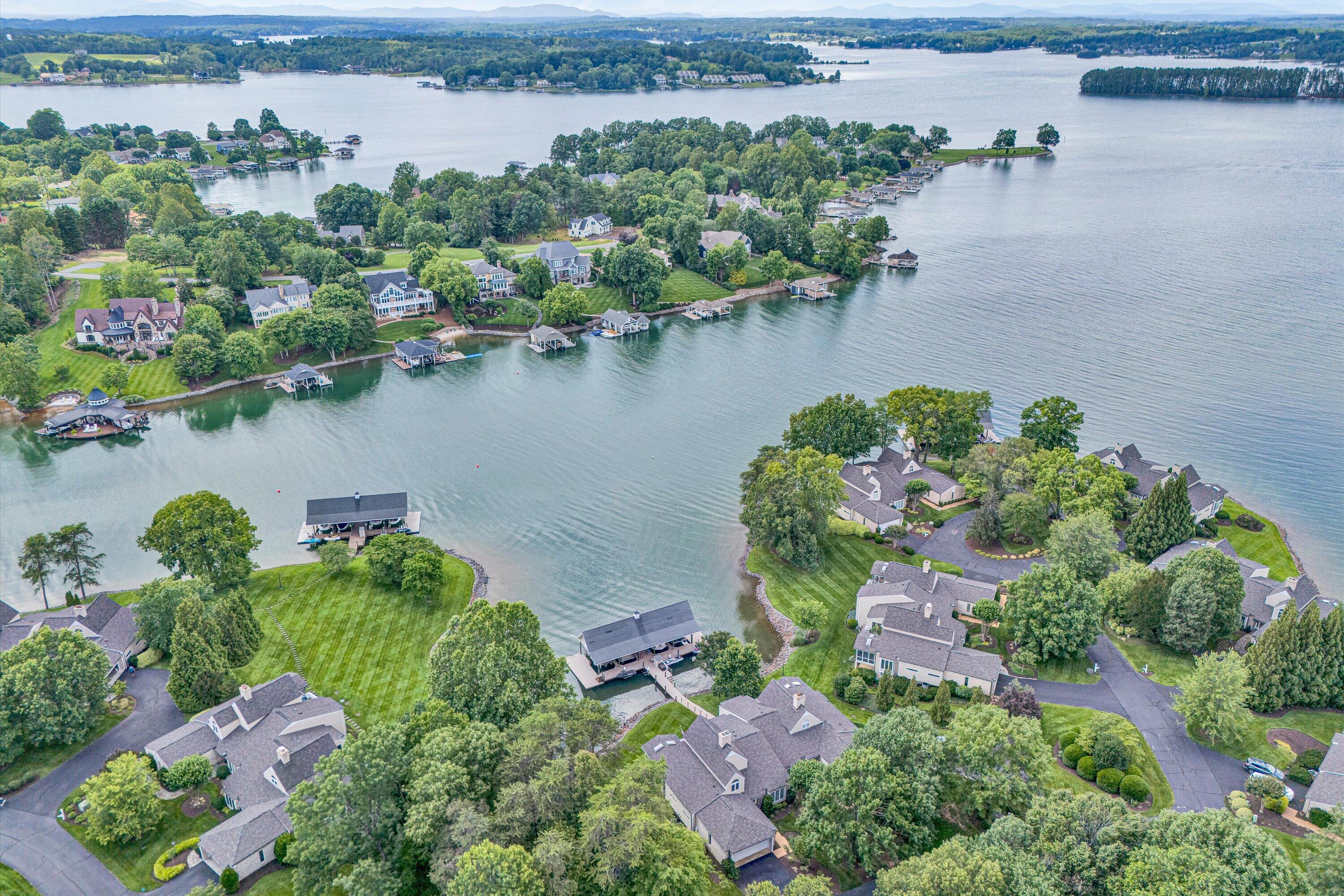 30 Island Green Circle, Unit 22 Penhook, VA 24137 - Photo 46 of 53 49-DJI_20250609153749_0139