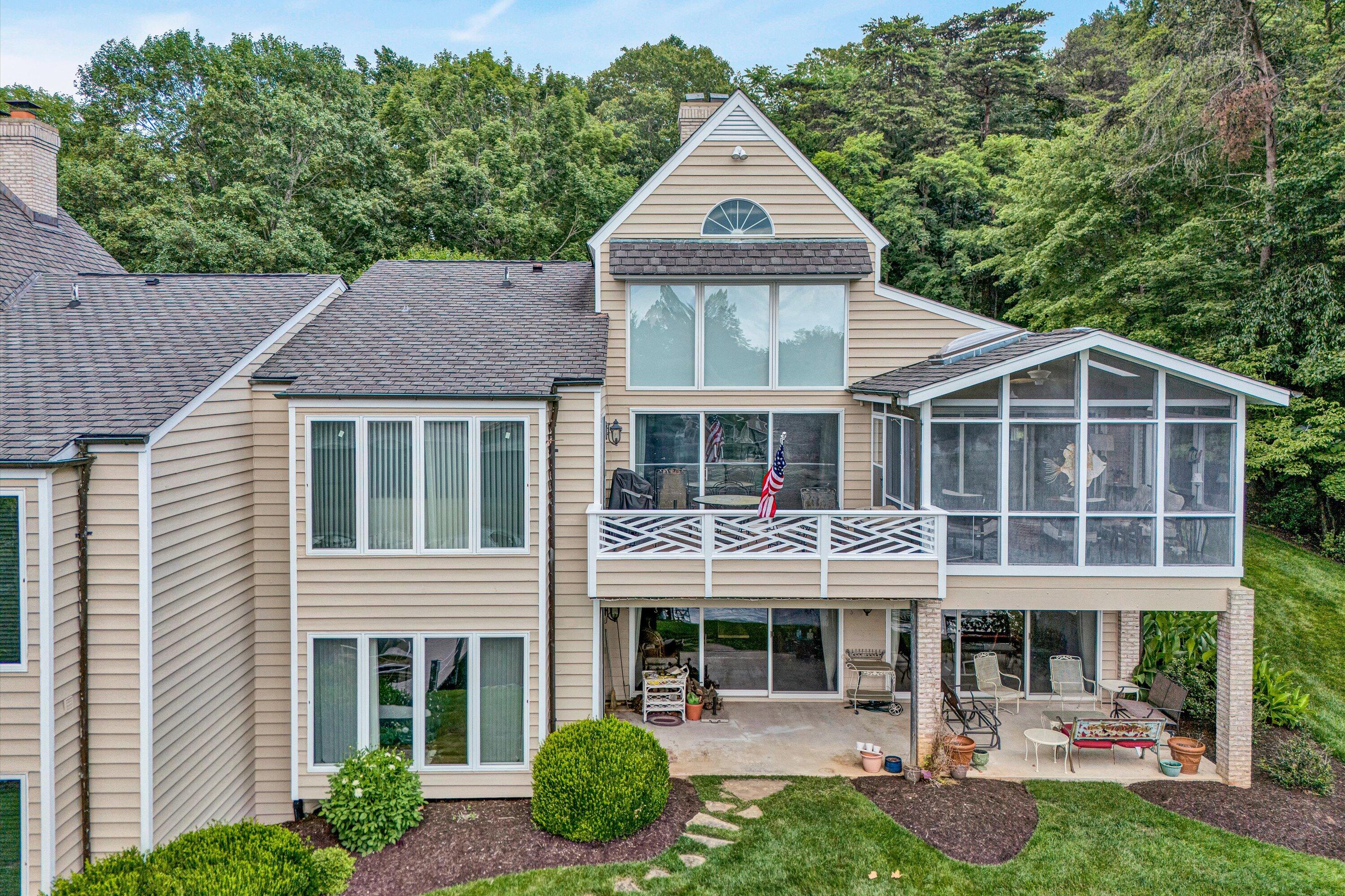 30 Island Green Circle, Unit 22 Penhook, VA 24137 - Photo 5 of 53 05-DJI_20250609153713_0133