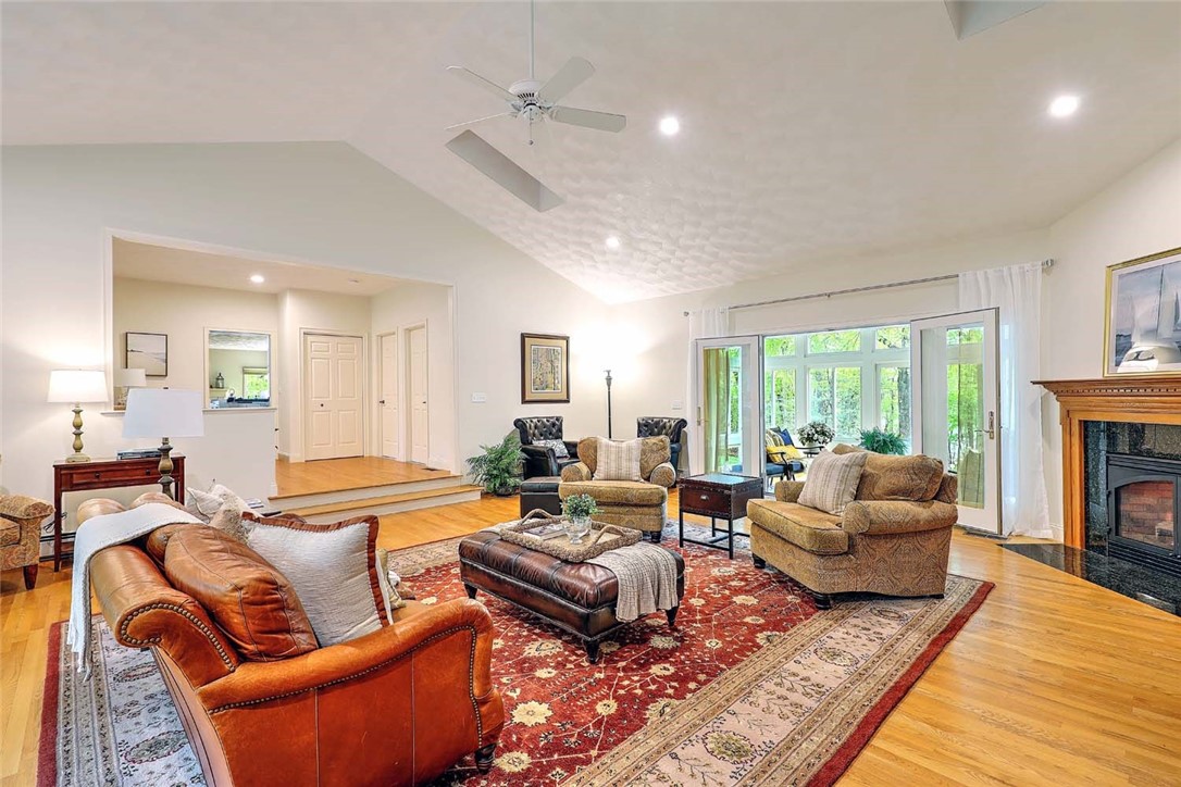 66 Tarklin Road Smithfield, RI 02814 - Photo 24 of 50 Family Room