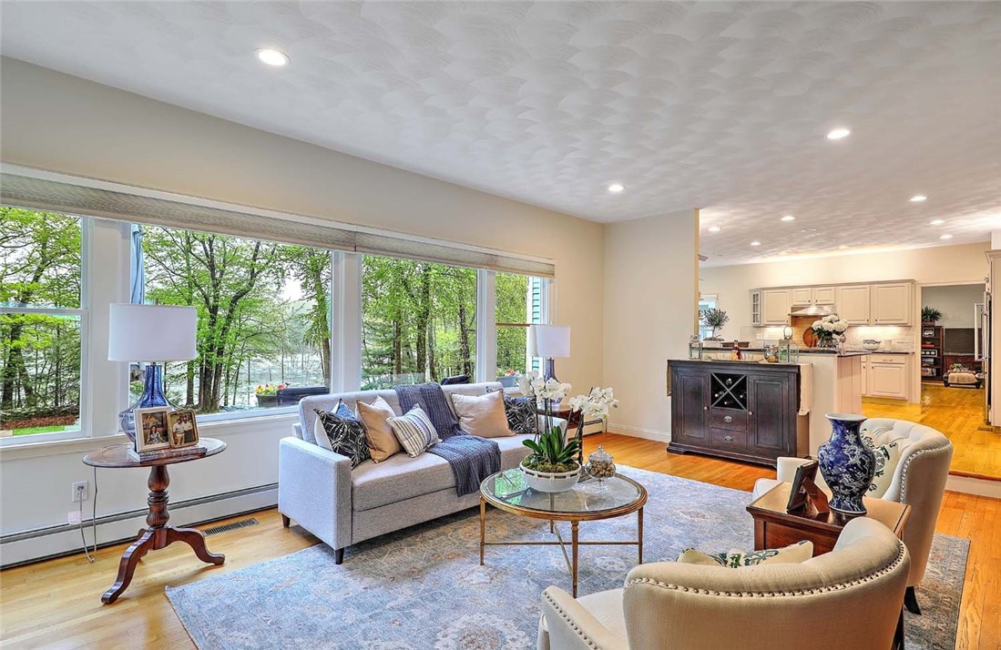 66 Tarklin Road Smithfield, RI 02814 - Photo 9 of 50 Living Room