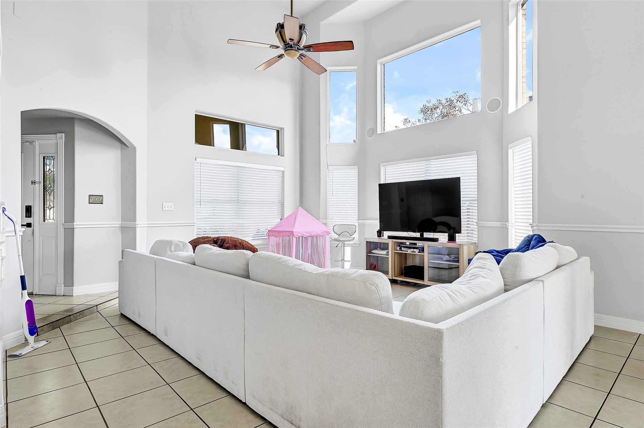 6613 Whitton Drive Houston, TX 77085 - Photo 6 of 28