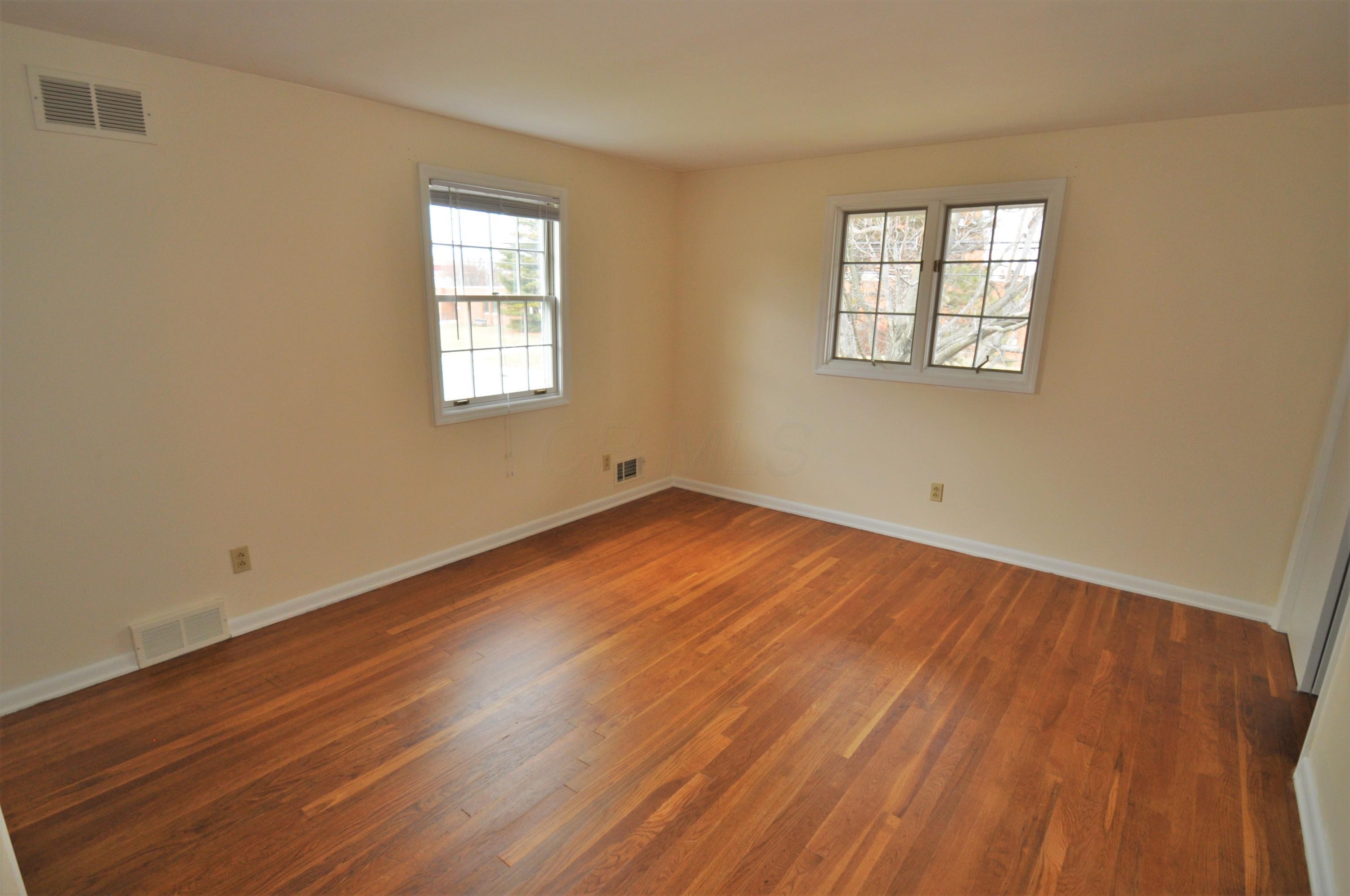 1581 Ridgeview Road Upper Arlington, OH 43221 - Photo 20 of 29