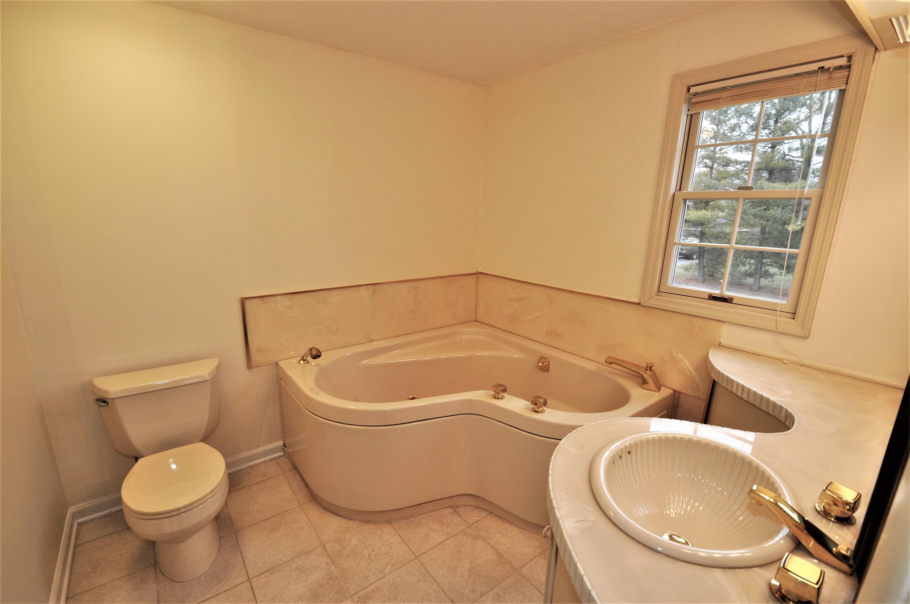 1581 Ridgeview Road Upper Arlington, OH 43221 - Photo 22 of 29