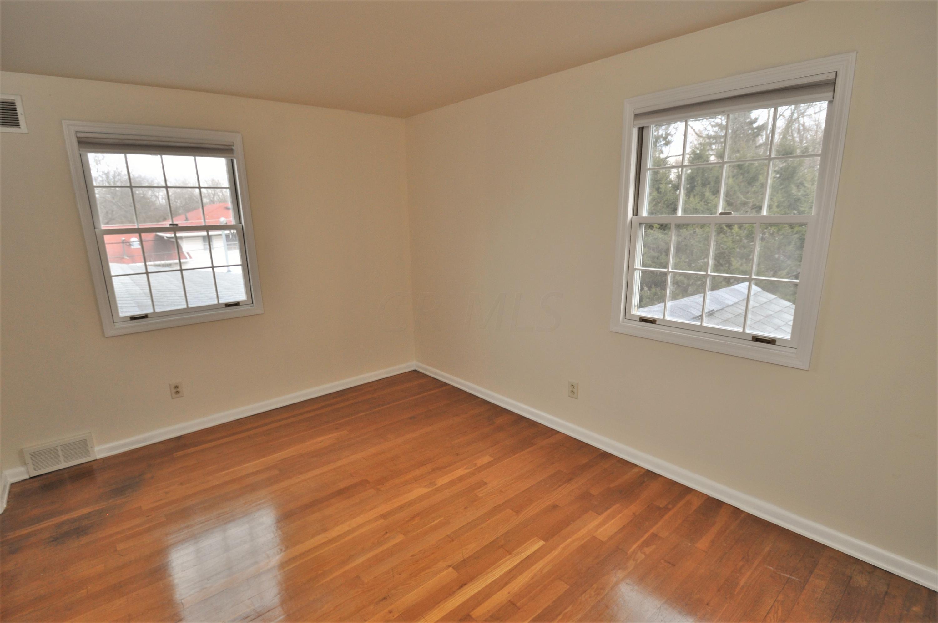 1581 Ridgeview Road Upper Arlington, OH 43221 - Photo 25 of 29