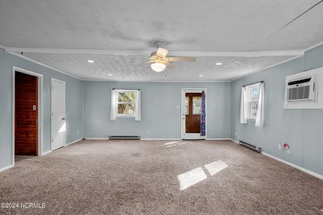 $2,000 | 410 Spartanburg Avenue, Carolina Beach, NC 28428