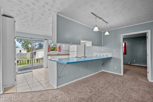 $2,000 | 410 Spartanburg Avenue, Carolina Beach, NC 28428