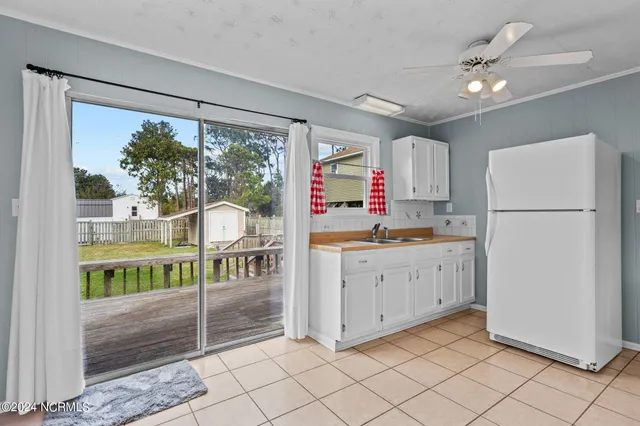 $2,000 | 410 Spartanburg Avenue, Carolina Beach, NC 28428