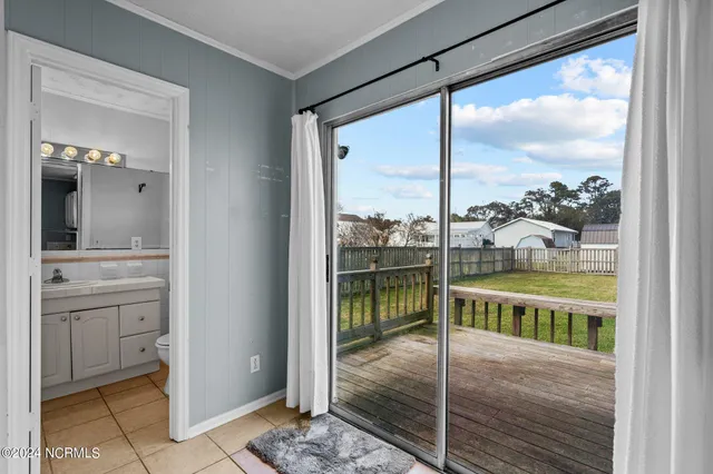 $2,000 | 410 Spartanburg Avenue, Carolina Beach, NC 28428