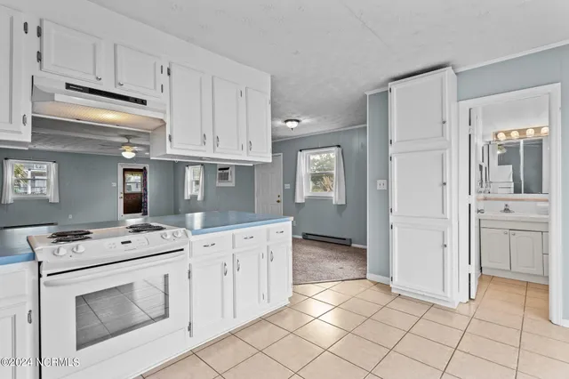 $2,000 | 410 Spartanburg Avenue, Carolina Beach, NC 28428