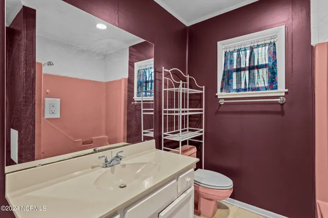 $2,000 | 410 Spartanburg Avenue, Carolina Beach, NC 28428