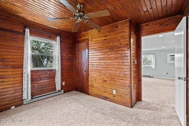 $2,000 | 410 Spartanburg Avenue, Carolina Beach, NC 28428