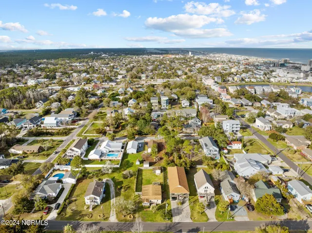 $2,000 | 410 Spartanburg Avenue, Carolina Beach, NC 28428