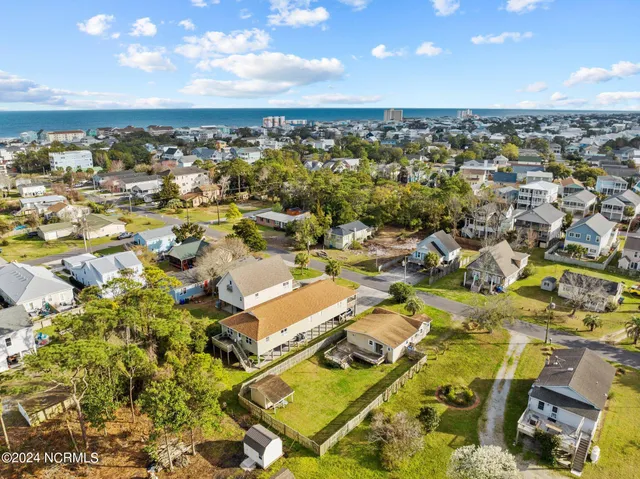 $2,000 | 410 Spartanburg Avenue, Carolina Beach, NC 28428