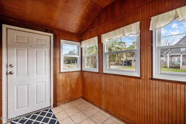 $2,000 | 410 Spartanburg Avenue, Carolina Beach, NC 28428