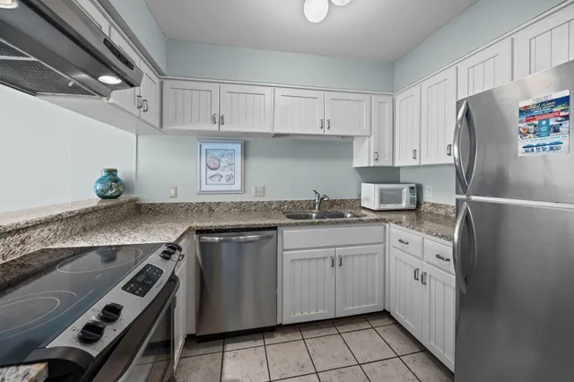 $1,100,000 | 7000 Palmetto Drive, Unit 4D, Isle of Palms, SC 29451