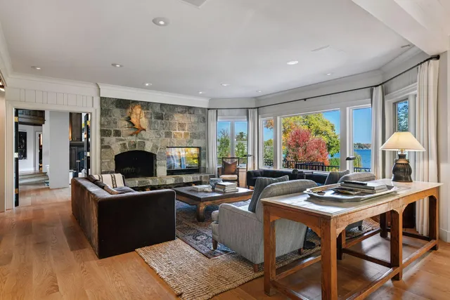 $7,895,000 | 2505 Cedar Point Drive, Wayzata, MN 55391