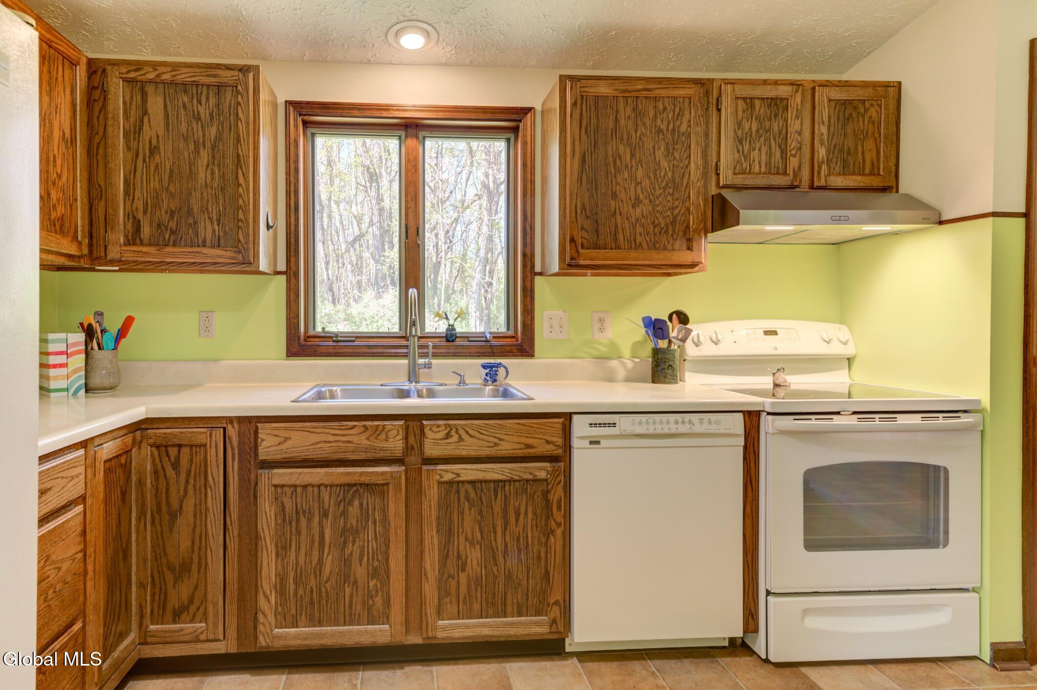 585 Logtown Road Glen, NY 12072 - Photo 18 of 56 3- 585 Logtown