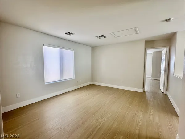 $2,500 | 5352 Magnolia Crossing Street, Las Vegas, NV 89148