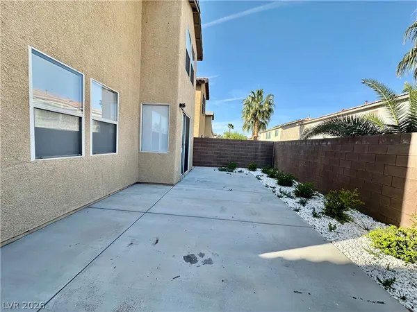 $2,500 | 5352 Magnolia Crossing Street, Las Vegas, NV 89148