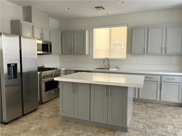 $2,500 | 5352 Magnolia Crossing Street, Las Vegas, NV 89148