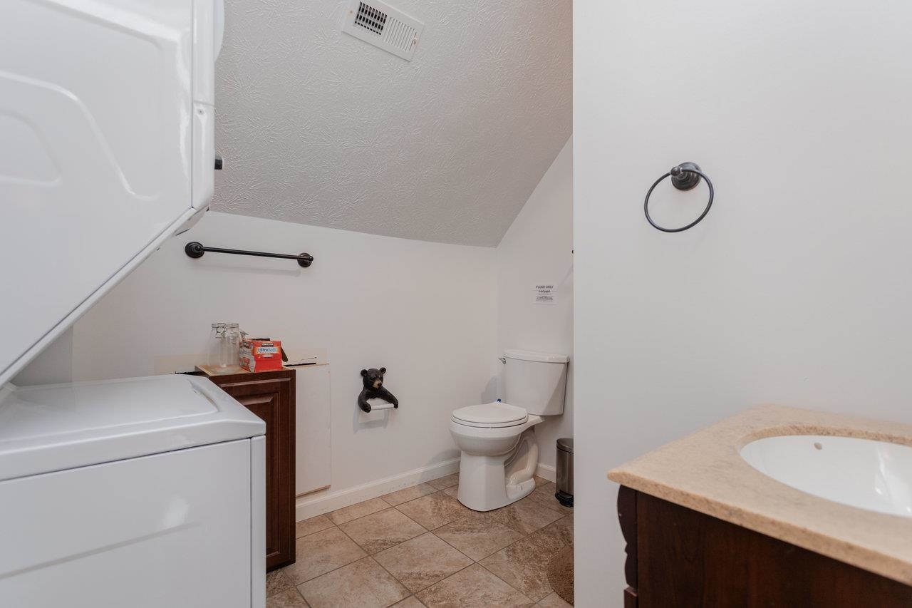 159 Park View Shenandoah, VA 22849 - Photo 34 of 70 a bathroom with a sink a toilet and a shower