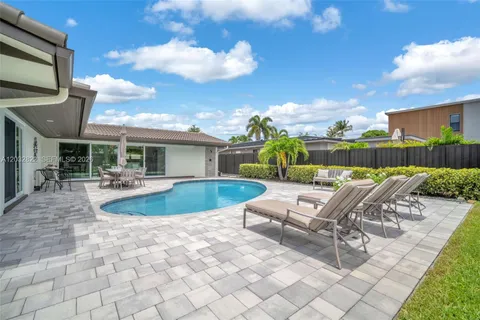 $900,000 | 2104 Northeast 63rd Street, Fort Lauderdale, FL 33308
