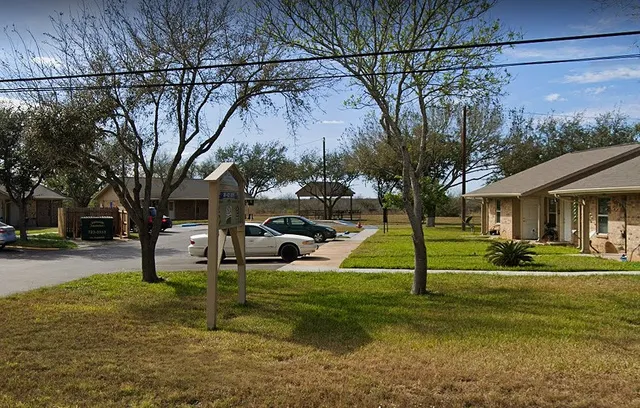 $703 | 711 North Sigrid Avenue, Hebbronville, TX 78361