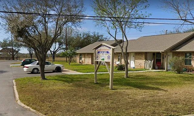 $703 | 711 North Sigrid Avenue, Hebbronville, TX 78361