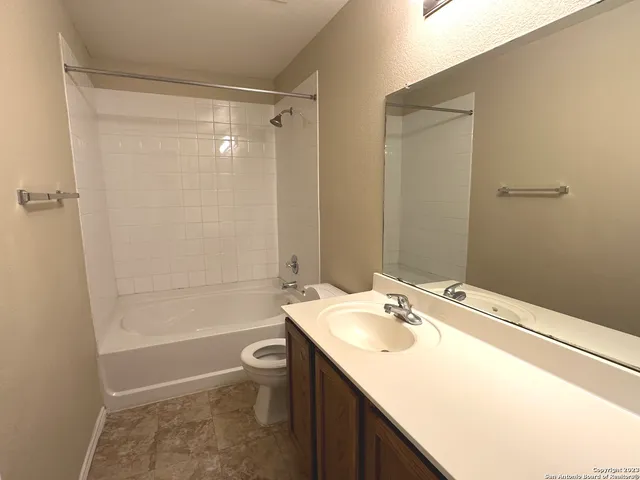 $2,100 | 9604 Dublin Green, San Antonio, TX 78254