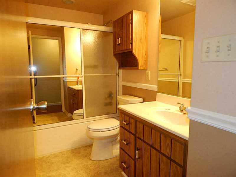 198 Hunting Creek Road Canonsburg, PA 15317 - Photo 12 of 22 Full Bath. 1st floor bathroom that has been remodeled