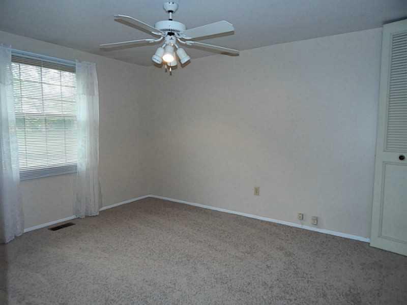 198 Hunting Creek Road Canonsburg, PA 15317 - Photo 10 of 22 Bedroom.