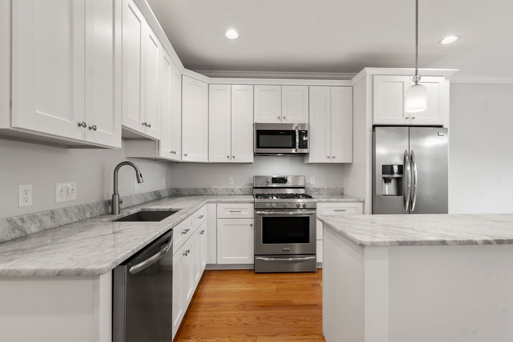 4 Deane Street, Unit 4 Maynard, MA 01754 - Photo 9 of 32 Gallery Image 9