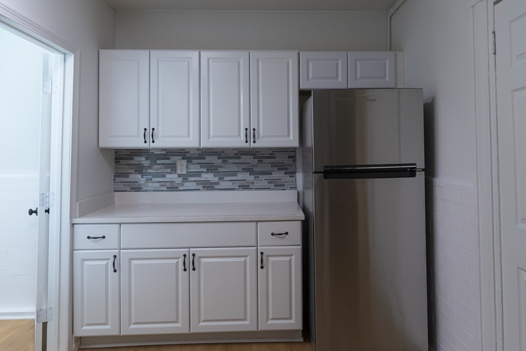 144 Salem Street, Unit 4 Boston, MA 02113 - Photo 2 of 9