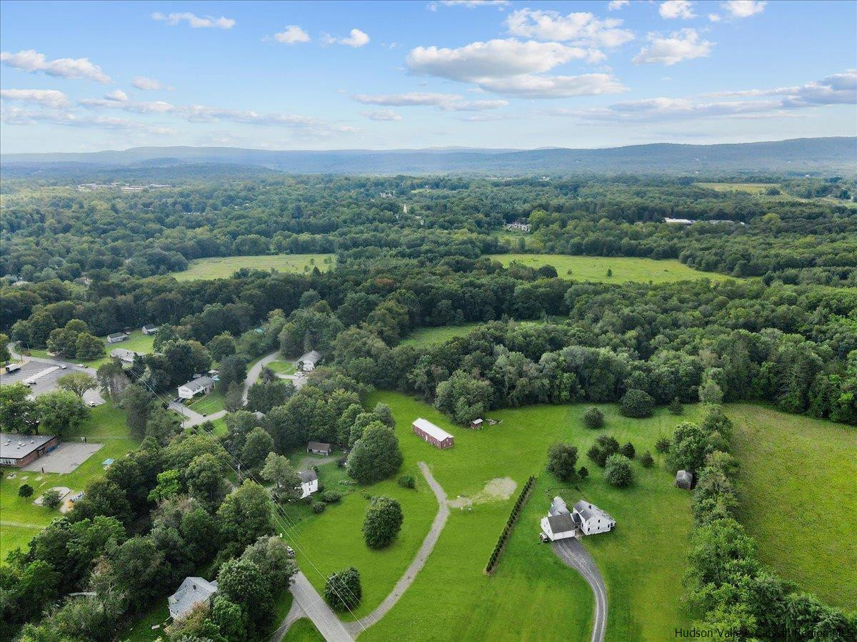 45 Pine Bush Road Stone Ridge, NY 12484 - Photo 33 of 34 an aerial view of a golf course with parking space