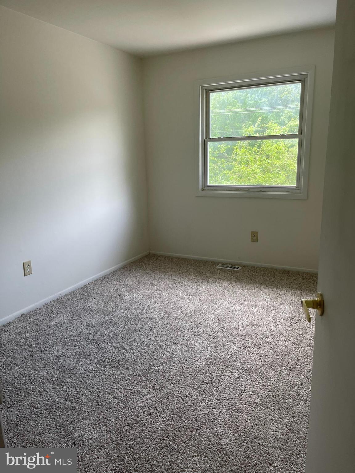 9 Marcia Court, Unit 9 Sicklerville, NJ 08081 - Photo 12 of 15 Second Bedroom