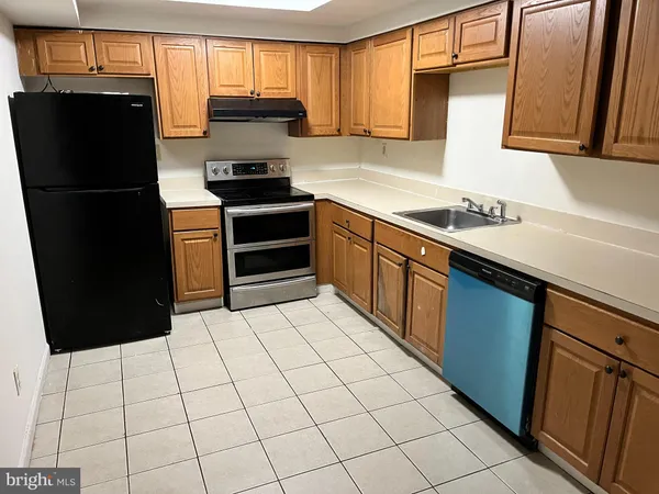 $2,000 | 9 Marcia Court, Unit 9, Sicklerville, NJ 08081