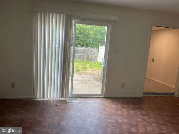 $2,000 | 9 Marcia Court, Unit 9, Sicklerville, NJ 08081