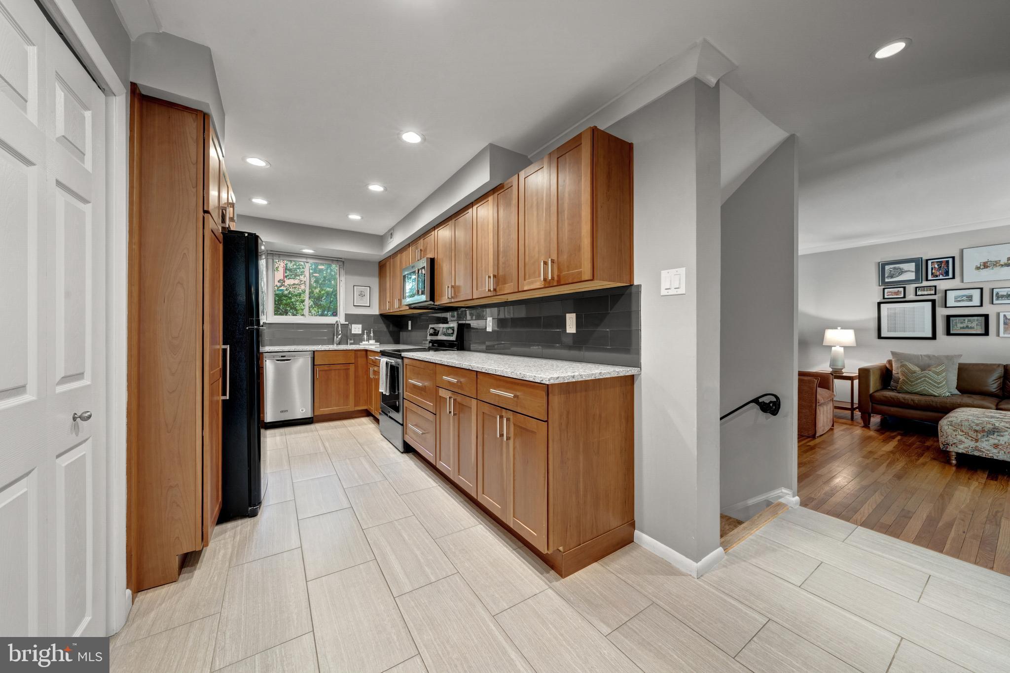 11073 Saffold Way Reston, VA 20190 - Photo 15 of 46 Kitchen