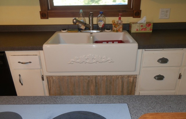 1645 Maytown Road Sublette, IL 61367 - Photo 6 of 21 a utility room with dryer and washer